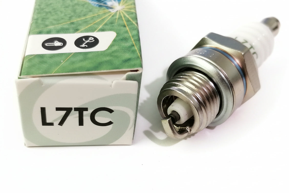 Grimsholm L7TC Zündkerze in Karton Verpackung Detailansicht