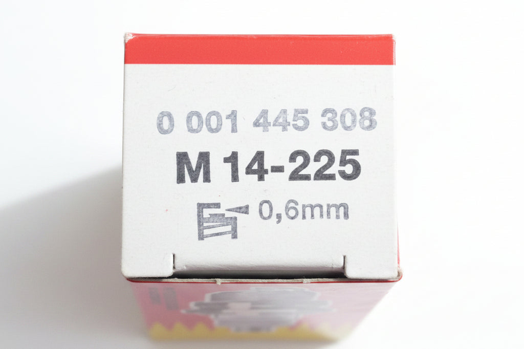 Isulator M14-225 Zündkerze von Beru Detail