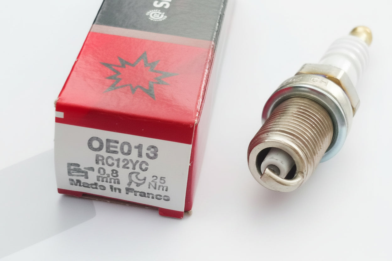 Champion RC12YC E013 Zündkerze mit Vperpackung detailliert